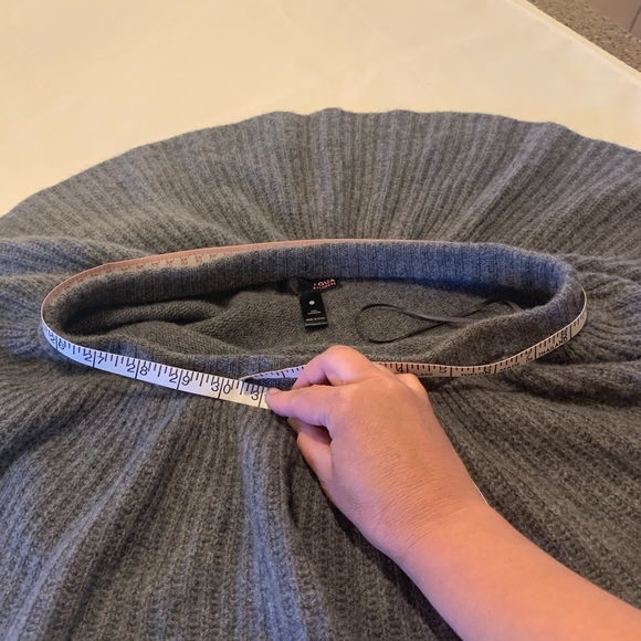 Aqua 100% cashmere grey sweater one sleeve XS - Picture 14 of 14